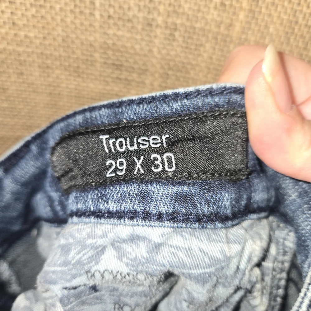 Women's Rock And Roll Cowgirl Classic Blue Women's Jeans Low Rise Size 29 x 30 - Picture 16 of 16